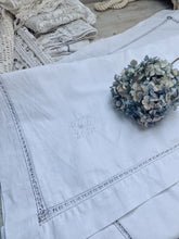 Load image into Gallery viewer, Pair of Antique embroidered linen pillow cases