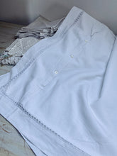 Load image into Gallery viewer, Pair of Antique embroidered linen pillow cases