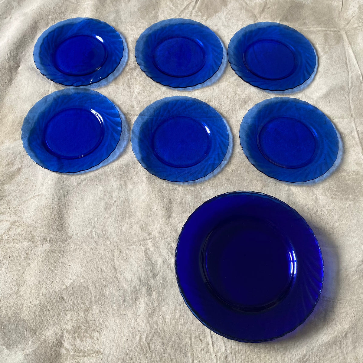 Set of vintage Arcoroc cobalt blue Blue plates