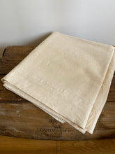 Load image into Gallery viewer, Vintage French Métis sheet