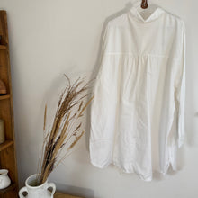 Load image into Gallery viewer, Vintage French white nightshirt XL