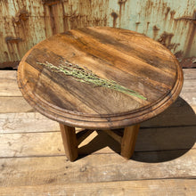 Load image into Gallery viewer, Old rustic oak coffee table