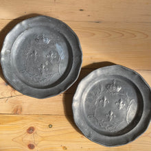 Load image into Gallery viewer, Pair of Antique decorative pewter plates