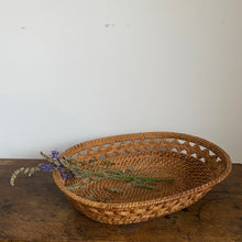 Load image into Gallery viewer, 70s rattan basket