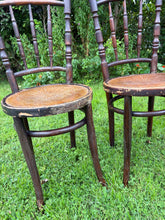 Load image into Gallery viewer, Vintage bentwood cafe chairs