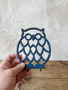 Vintage painted metal owl trivet