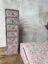 Load image into Gallery viewer, Vintage 1950s cotton covered vanity top or desk set