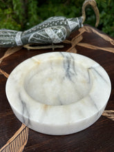 Load image into Gallery viewer, Vintage marble trinket plate