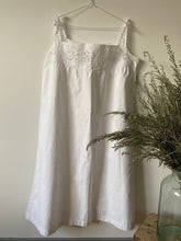 Load image into Gallery viewer, 1960s French embroidered cotton nightdress