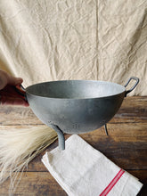 Load image into Gallery viewer, Vintage French TOURNUS colander sieve - daisy pattern