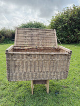 Load image into Gallery viewer, Large Antique French mill basket