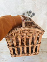 Load image into Gallery viewer, Wicker large six compartment bottle basket