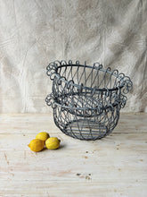 Load image into Gallery viewer, Vintage wire hanging baskets