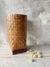 Load image into Gallery viewer, Woven bark basket