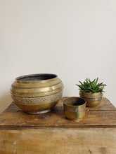 Load image into Gallery viewer, Vintage French bohemian brass plant pot holders