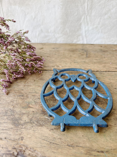 Vintage painted metal owl trivet
