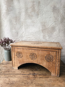 Antique shoe polishing chest