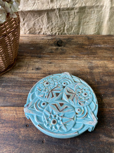 Vintage cast iron enamelled trivet