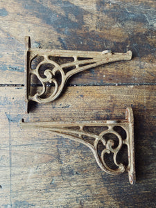 Vintage French small cast iron shelf brackets