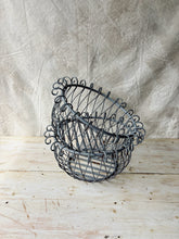 Load image into Gallery viewer, Vintage wire hanging baskets