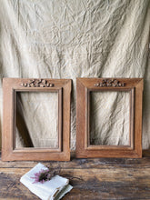 Load image into Gallery viewer, Antique Bow oak frames - pair