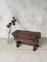 Load image into Gallery viewer, Vintage miniature trough