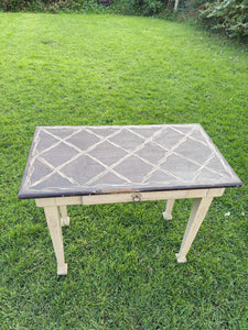 Antique decorative top desk table with drawer