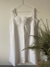 Load image into Gallery viewer, 1960s French embroidered cotton nightdress