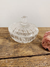 Load image into Gallery viewer, Vintage French glass Bonbonnière