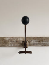 Load image into Gallery viewer, Vintage French 1940s hat and coat hook