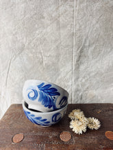 Load image into Gallery viewer, Antique Belgian Mouzin-Lecat &amp; Cie sponge-ware bowls