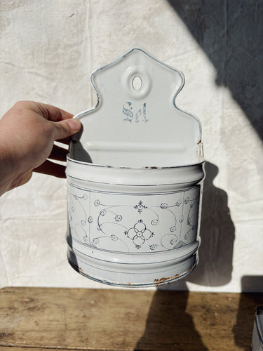 Vintage 1930s French enamel salt box