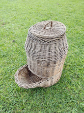 Load image into Gallery viewer, Vintage Onion or Potatoe storage basket