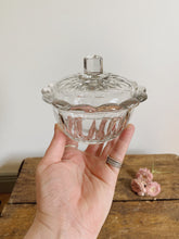 Load image into Gallery viewer, Vintage French tulip glass &quot;bonbonnière&quot; dish