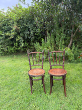 Load image into Gallery viewer, Vintage bentwood cafe chairs