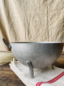 Vintage French TOURNUS colander sieve - daisy pattern