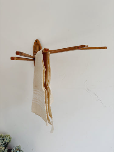 Vintage wooden wall mounted articulated towel rack - 6 dowels