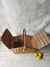 Load image into Gallery viewer, Vintage wicker picnic basket