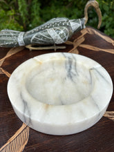 Load image into Gallery viewer, Vintage marble trinket plate