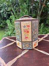 Load image into Gallery viewer, Vintage tea tin