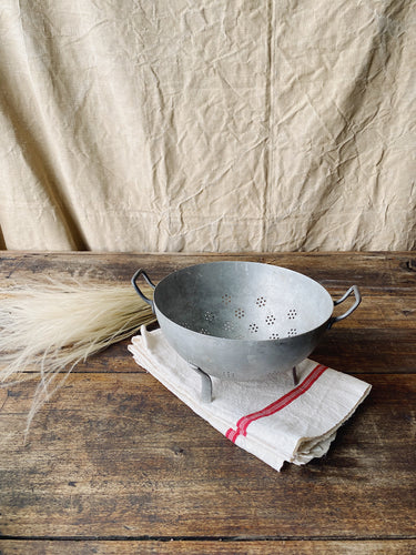 Vintage French TOURNUS colander sieve - daisy pattern