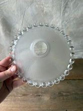 Load image into Gallery viewer, 1920s Art Déco tulip frosted glass light shade