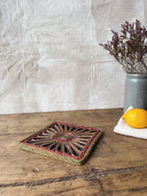 Load image into Gallery viewer, Vintage 1970s straw trivet