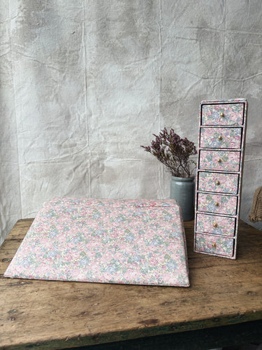 Vintage 1950s cotton covered vanity top or desk set