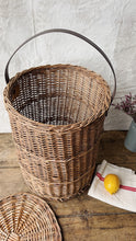 Load image into Gallery viewer, Vintage storage or laundry basket