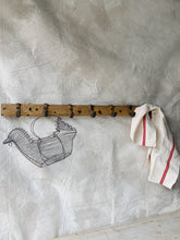 Load image into Gallery viewer, Vintage rustic wall mounted set of hooks