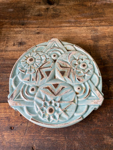 Vintage cast iron enamelled trivet