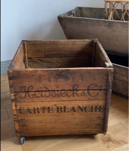 Vintage wooden Champagne crate Heidsieck & Co