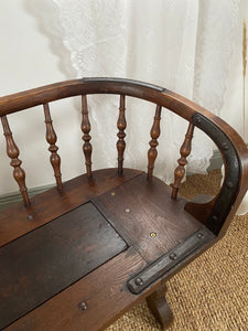Reclaimed carriage seat